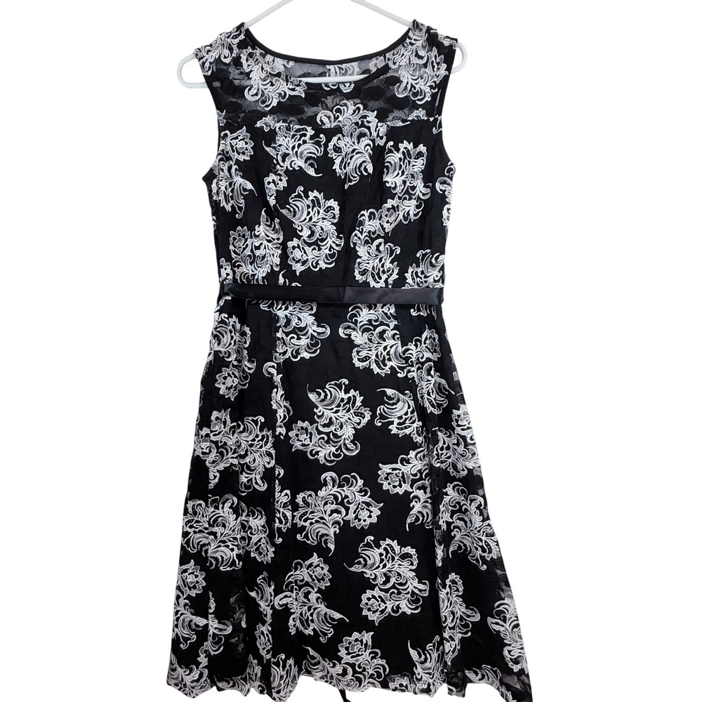 Candalite Fit and Flare Dress Women Small Black White Floral Lace Damask D87636